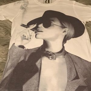 Beyonce Smoking Cigar Tee